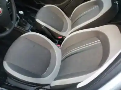 Veículo de Sucata fiat punto (199) easy do ano 2013 alimentado 199a9000