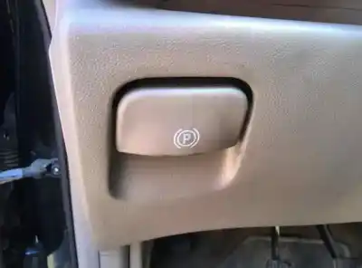 Veicolo di demolizione kia carens (un) emotion dell'anno 2007 alimentato d4ea