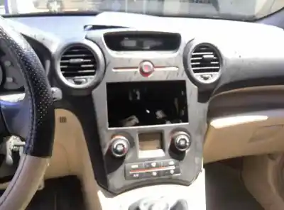 Veicolo di demolizione kia carens (un) emotion dell'anno 2007 alimentato d4ea