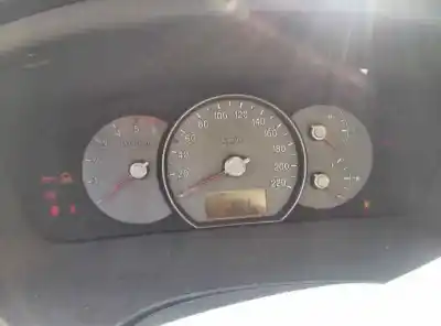 Veicolo di demolizione kia carens (un) emotion dell'anno 2007 alimentato d4ea