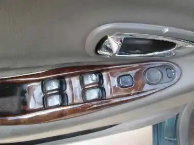 Sloopvoertuig daewoo leganza 2.0 exclusive van het jaar 2001 aangedreven 