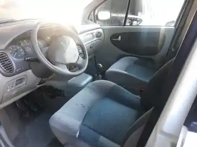 Здавання транспортного засобу renault scenic (ja..) 1.9 dti diesel 80 cv / 59 kw року 2001 потужний f9q744