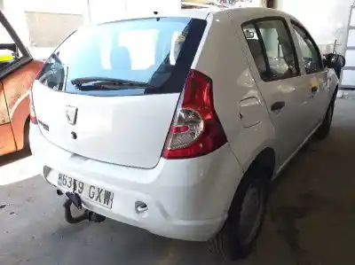 Здавання транспортного засобу dacia sandero básico року 2010 потужний d4f732