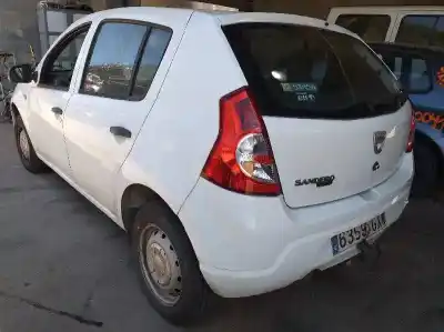 Здавання транспортного засобу dacia sandero básico року 2010 потужний d4f732