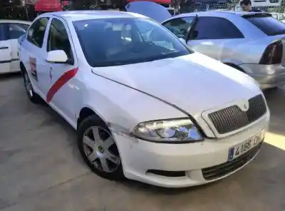 Veículo de Sucata skoda octavia berlina (1z3) easy do ano 2005 alimentado bjb