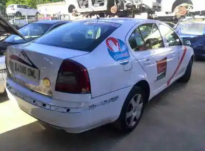 Veículo de Sucata skoda octavia berlina (1z3) easy do ano 2005 alimentado bjb
