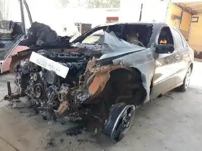 Утилизация автомобиля MERCEDES-BENZ CLASE E (W211) BERLINA E 320 CDI (211.026) 204 CV / 150 KW года 2004 питание OM648961
