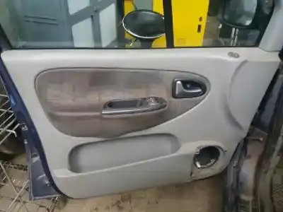 Scrapping Vehicle renault scenic rx4 (ja0) 1.9 dci salomon of the year 2003 powered f9q732