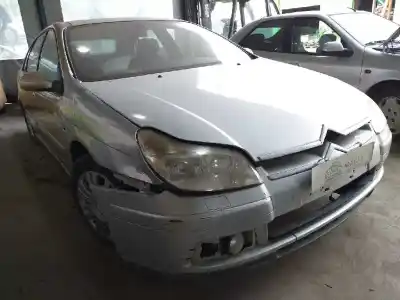 Veicolo di demolizione citroen c5 berlina exclusive dell'anno 2001 alimentato rhr