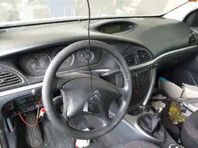 Veicolo di demolizione citroen c5 berlina exclusive dell'anno 2001 alimentato rhr