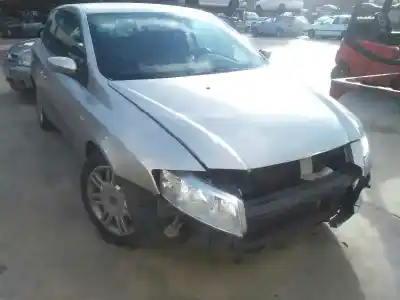 Veículo de Sucata fiat stilo (192_) 1.6 16v (192_xb1a) do ano 2002 alimentado 18286000