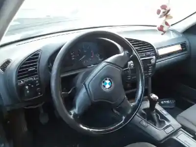 Veículo de Sucata bmw serie 3 berlina (e36) 318tds do ano 1996 alimentado 17-41-1 d