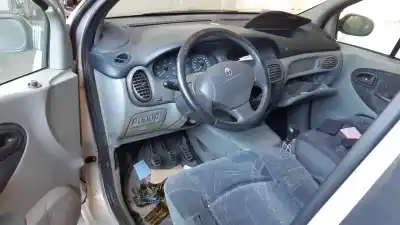 Veicolo di demolizione renault scenic (ja..) 1.6 16v authentique (ja0b/11) dell'anno 2000 alimentato k4m700