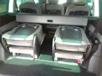 Veicolo di demolizione peugeot 807 st pack dell'anno 2004 alimentato d-rht