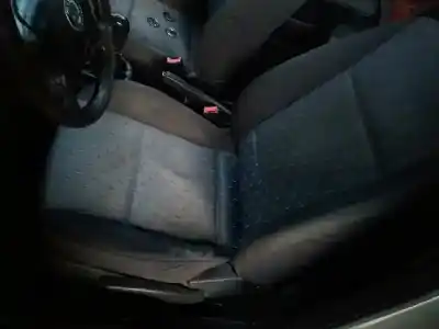 Veicolo di demolizione skoda octavia berlina (1u2) ambiente dell'anno 2001 alimentato alh