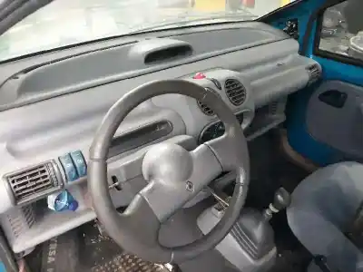 Veículo de Sucata renault twingo (co6) 1.3 (c063/64) do ano 1994 alimentado c3g700