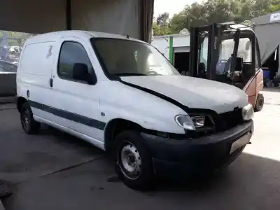 Sloopvoertuig peugeot partner (s1) combispace van het jaar 2002 aangedreven wjy