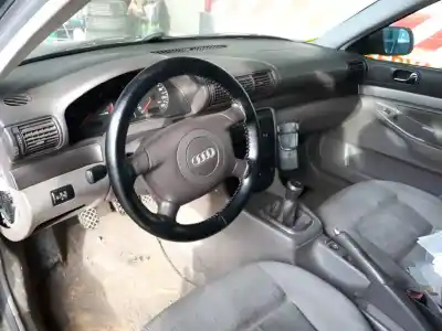 Veículo de Sucata audi a4 berlina (b5) 1.9 tdi do ano 2004 alimentado ajm