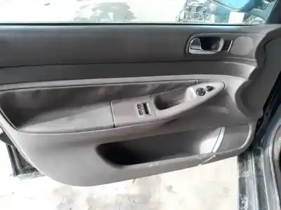 Veículo de Sucata audi a4 berlina (b5) 1.9 tdi do ano 2004 alimentado ajm