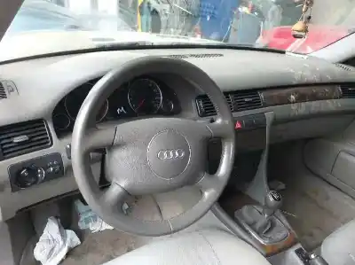 Veículo de Sucata audi a6 berlina (4b2) 1.8 t do ano 2001 alimentado awt
