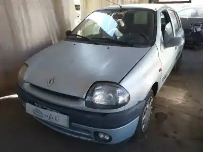 Здавання транспортного засобу renault clio ii fase i (b/cbo) 1.2 року 2000 потужний d7f720