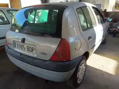 Здавання транспортного засобу renault clio ii fase i (b/cbo) 1.2 року 2000 потужний d7f720