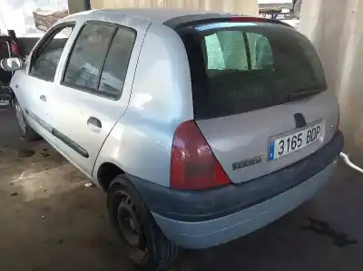 Здавання транспортного засобу renault clio ii fase i (b/cbo) 1.2 року 2000 потужний d7f720