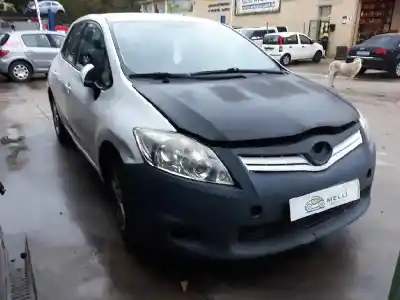 Здавання транспортного засобу toyota auris active року 2011 потужний 1ndtv