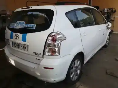 Veículo de Sucata toyota corolla verso (r1) 2.2 d-4d sol do ano 2007 alimentado 2adftv