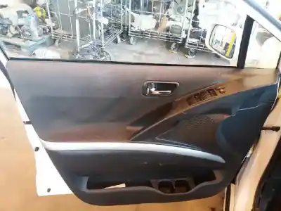 Veículo de Sucata toyota corolla verso (r1) 2.2 d-4d sol do ano 2007 alimentado 2adftv