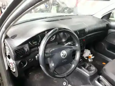 Sloopvoertuig volkswagen passat b5.5 (3b3) 1.9 tdi van het jaar 2002 aangedreven avb