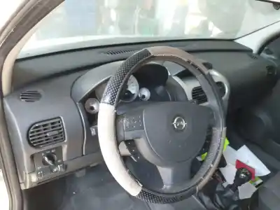 Veículo de Sucata opel corsa c essentia do ano 2005 alimentado z13dt