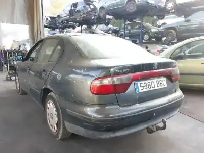 Veículo de Sucata seat toledo (1m2) stella do ano 2001 alimentado asv