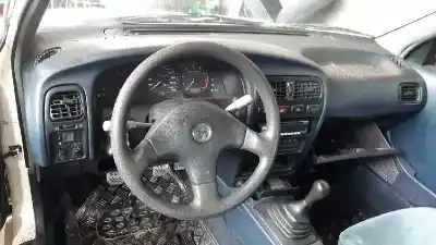 Здавання транспортного засобу nissan primera berl./familiar (p10/w10) slx berlina (p10) 116 cv / 85 kw року 1991 потужний sr20di