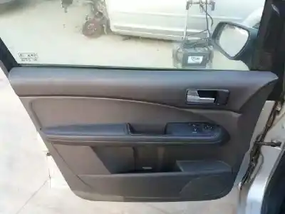 Здавання транспортного засобу ford focus c-max (cap) trend (d) року 2004 потужний g8da