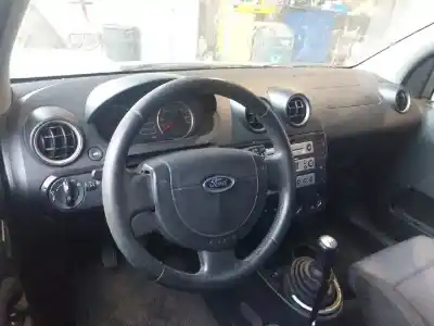 Veicolo di demolizione ford fiesta (cbk) sport dell'anno 2005 alimentato hhja