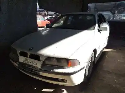 Veículo de Sucata bmw serie 5 berlina (e39) 530d do ano 1999 alimentado m57d30