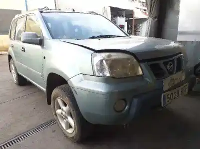 Veículo de Sucata nissan x-trail (t30) comfort do ano 2002 alimentado yd22