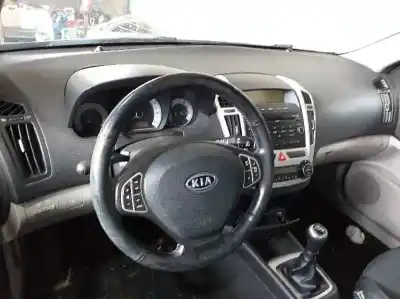 Sloopvoertuig kia ceed sporty wagon ex 140 cv / 103 kw van het jaar 2007 aangedreven d4eaf