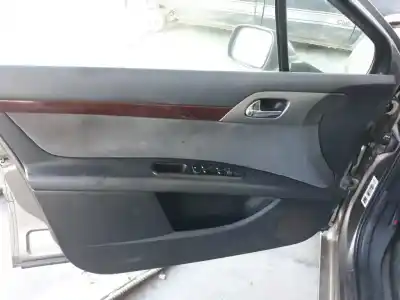Здавання транспортного засобу peugeot 407 st confort pack року 2004 потужний rhr