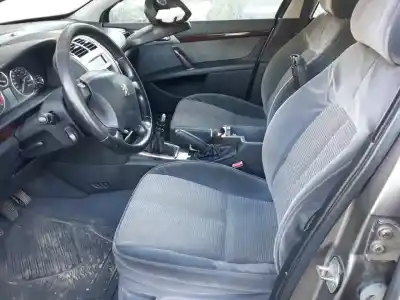 Здавання транспортного засобу peugeot 407 st confort pack року 2004 потужний rhr
