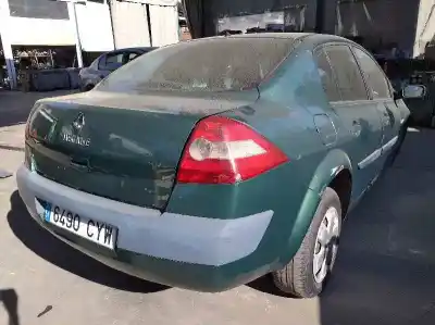 Veículo de Sucata renault megane ii classic berlina pack authentique do ano 2004 alimentado k4m760