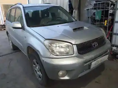 Veicolo di demolizione toyota rav 4 (a2) 2.0 d-4d 4wd dell'anno 2005 alimentato d-1cd-ftv