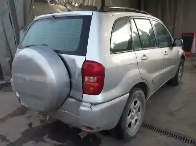 Veicolo di demolizione toyota rav 4 (a2) 2.0 d-4d 4wd dell'anno 2005 alimentato d-1cd-ftv