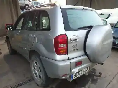 Veicolo di demolizione toyota rav 4 (a2) 2.0 d-4d 4wd dell'anno 2005 alimentato d-1cd-ftv