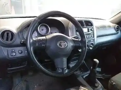 Veicolo di demolizione TOYOTA RAV 4 (A2) 2.0 D-4D 4WD dell'anno 2005 alimentato D-1CD-FTV