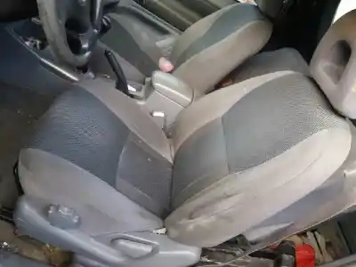 Veículo de Sucata toyota rav 4 (a2) 2.0 luna 4x4 (2003->) do ano 2001 alimentado 1azfe