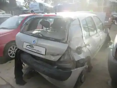 Утилизация автомобиля renault                                            clio ii fase ii (b/cb0)                                                                                                                                                                                                                                    luxe privilege 101 cv / 74 kw года 2004 питание 