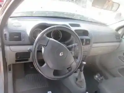 Утилизация автомобиля renault                                            clio ii fase ii (b/cb0)                                                                                                                                                                                                                                    luxe privilege 101 cv / 74 kw года 2004 питание 
