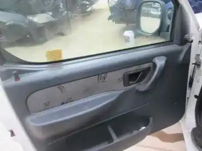 Sloopvoertuig peugeot partner (s1) pro familiar van het jaar 2001 aangedreven 